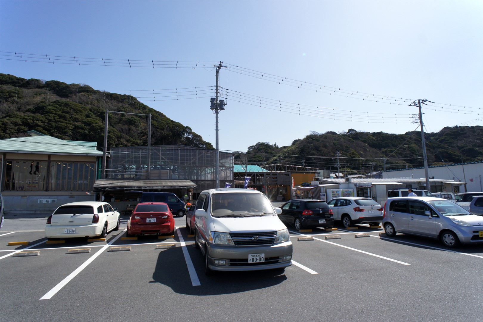 千葉県安房郡鋸南町保田漁港ばんや駐車場