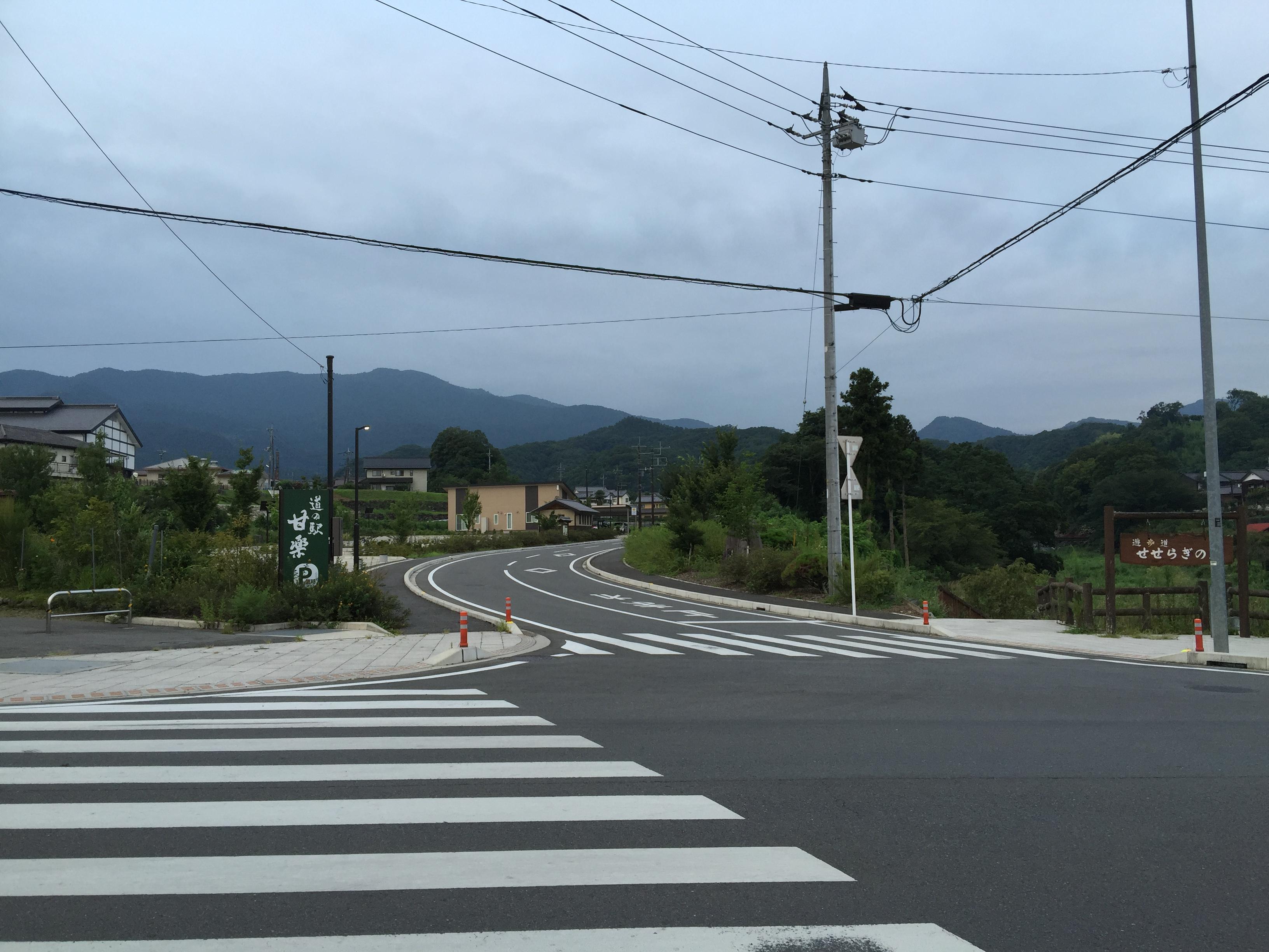 群馬県甘楽町かぶらウオーターランド裏甘楽総合公園裏駐車場