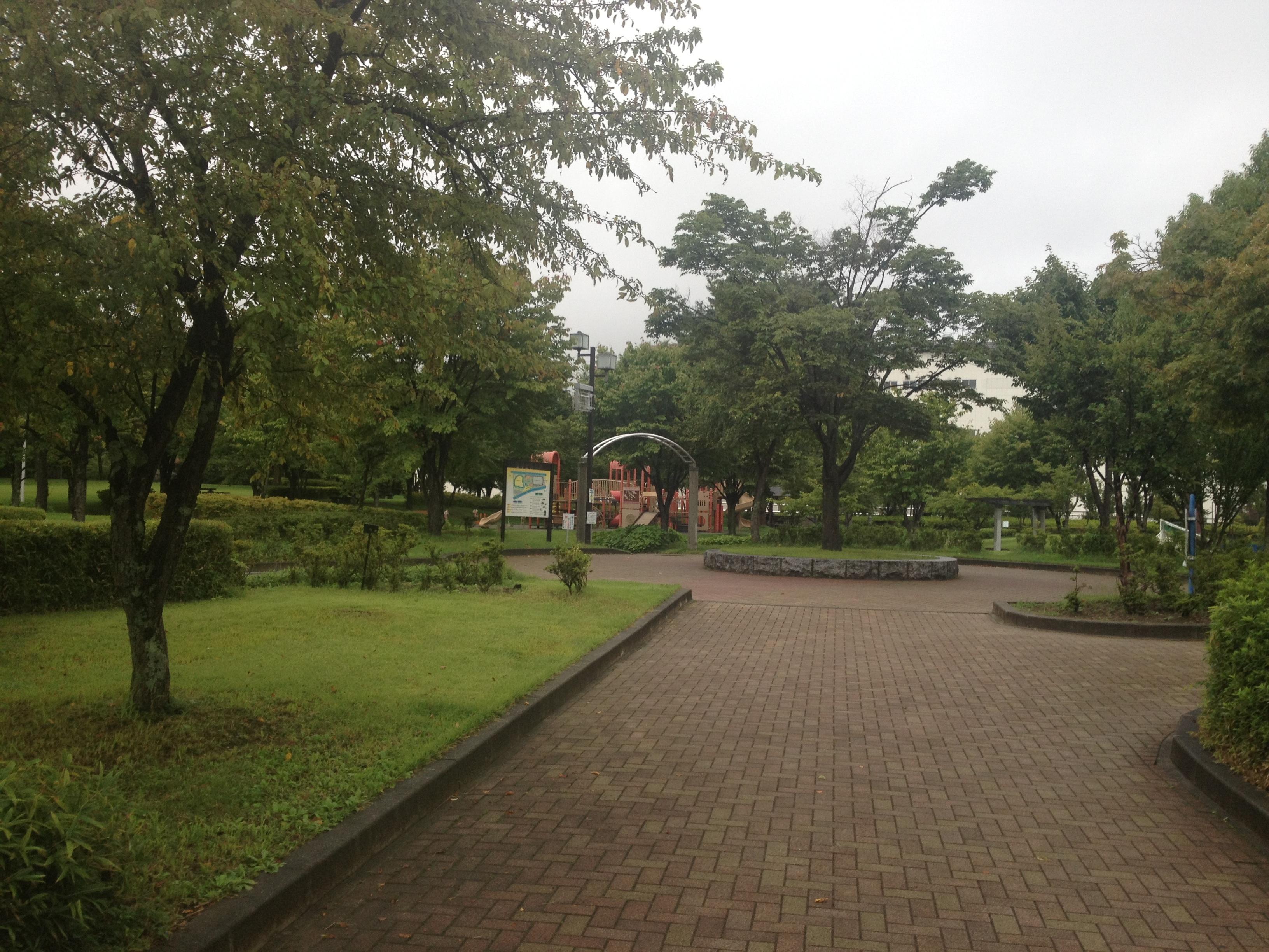 長野県諏訪市豊田諏訪中央公園駐車場