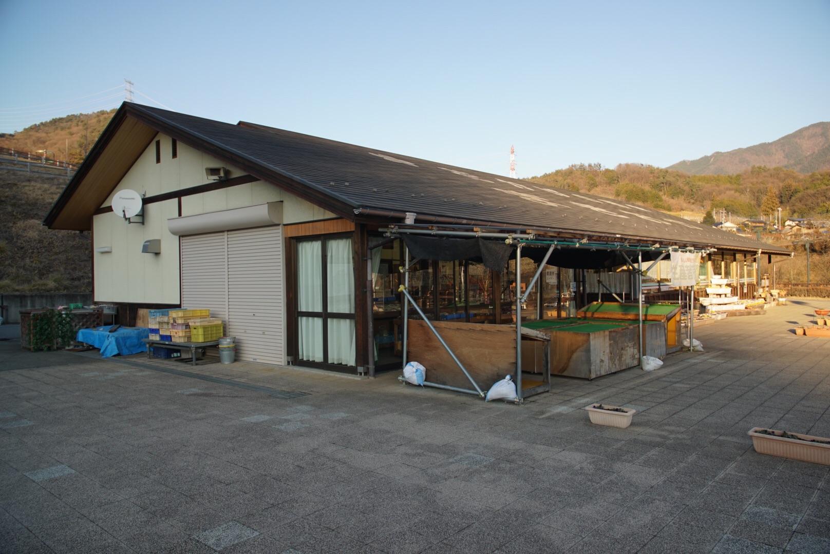 道の駅 花かげの郷まきおか