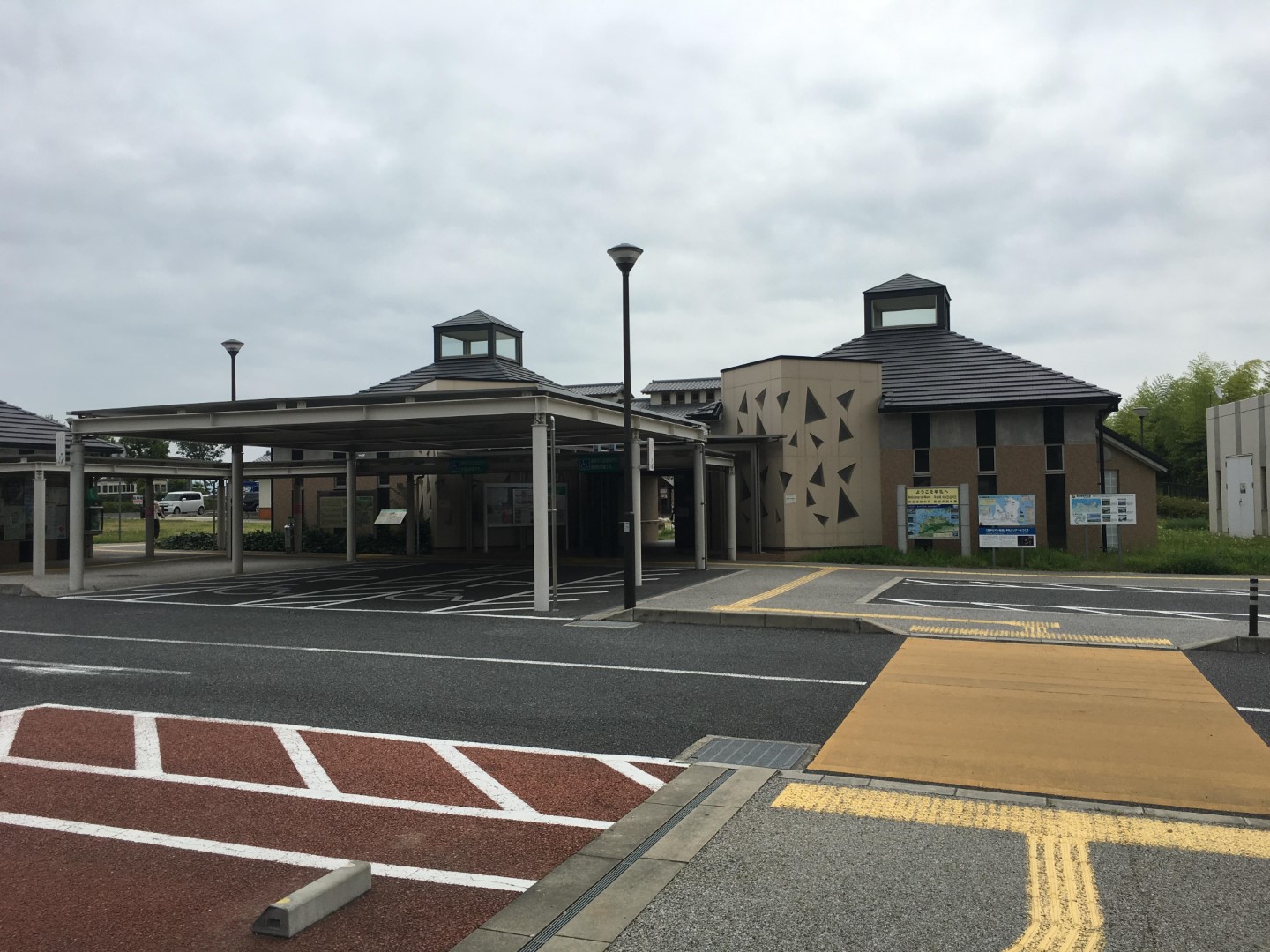 道の駅 源平の里むれ